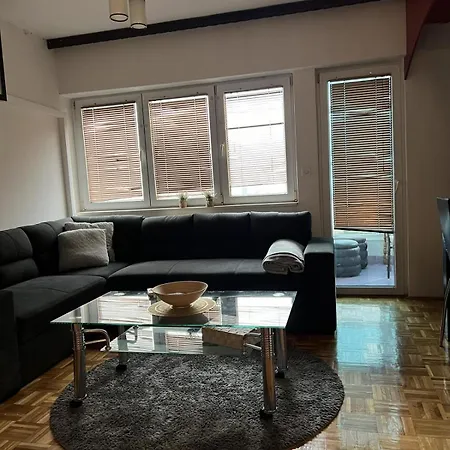 Aylin Apartment